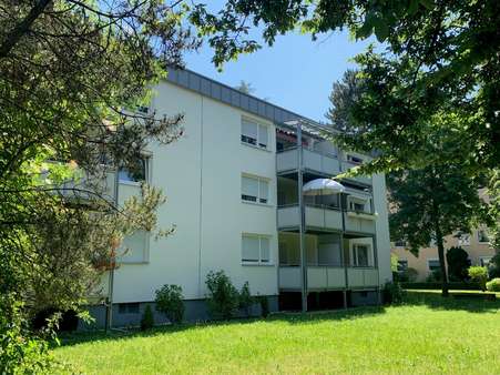 Außenansicht Balkonseite - Etagenwohnung in 90449 Nürnberg mit 75m² kaufen