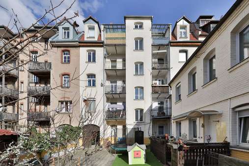 Rückseite - Etagenwohnung in 90763 Fürth mit 83m² kaufen