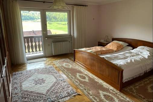 Elternschlafzimmer - 1. OG - Einfamilienhaus in 91230 Happurg mit 240m² kaufen