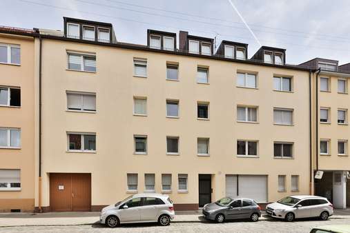 Vorderansicht - Etagenwohnung in 90409 Nürnberg mit 57m² kaufen