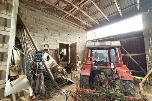 Innenansicht Scheune Innenansicht Scheune - Grundstück in 91220 Schnaittach mit 640m² kaufen