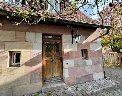 Wohnhaus Eingang - Sonstige in 90482 Nürnberg mit 130m² kaufen