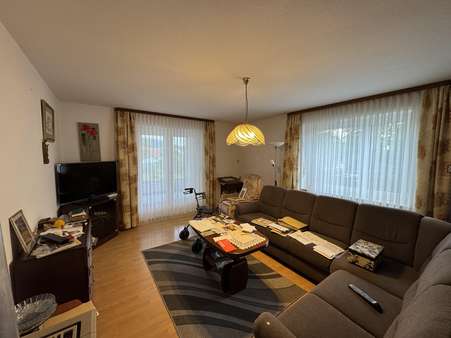 Erdgeschoss_Wohnzimmer - Zweifamilienhaus in 92345 Dietfurt mit 260m² kaufen