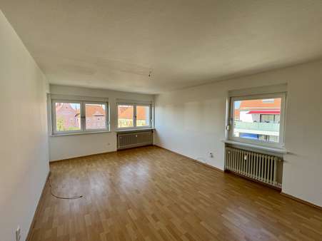 Wohnzimmer... Wohnzimmer... - Etagenwohnung in 92318 Neumarkt mit 64m² kaufen
