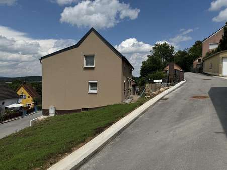 Außenansicht Süd-West - Einfamilienhaus in 92331 Lupburg mit 120m² kaufen