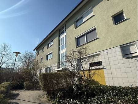 Vorderansicht - Etagenwohnung in 90763 Fürth mit 110m² kaufen