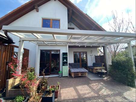 Terrasse - Einfamilienhaus in 90556 Cadolzburg mit 157m² kaufen