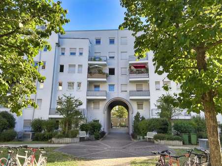 Wohnanlage Innenhof Süden Wohnanlage Innenhof Süden - Etagenwohnung in 90762 Fürth mit 37m² kaufen