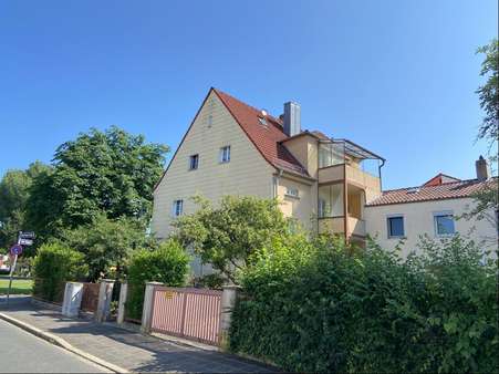 Straßenansicht Süd-Westen Straßenansicht Süd-Westen - Mehrfamilienhaus in 90411 Nürnberg mit 234m² kaufen