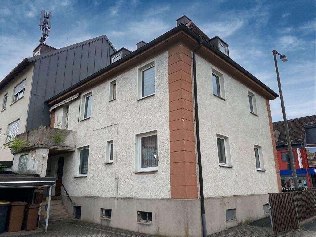 Ansicht Eingangsbereich - Zweifamilienhaus in 90522 Oberasbach mit 132m² kaufen