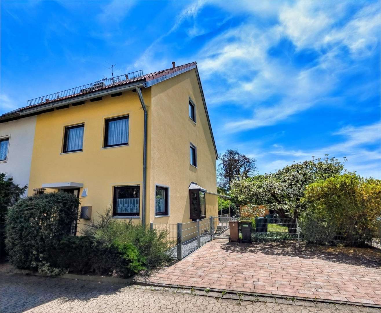 Frontansicht Frontansicht - Doppelhaushälfte in 90513 Zirndorf mit 147m² kaufen