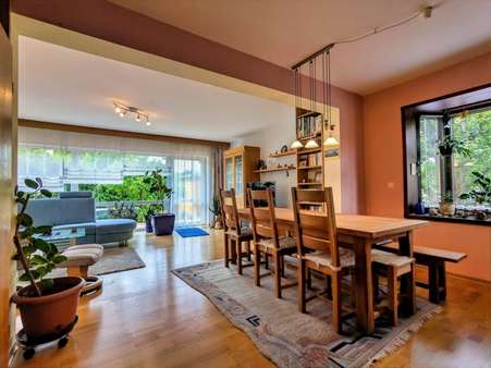 Wohn-Esszimmer Wohn-Esszimmer - Doppelhaushälfte in 90513 Zirndorf mit 147m² kaufen
