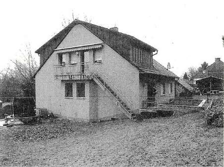 Ansicht Südwesten - Etagenwohnung in 90559 Burgthann mit 84m² kaufen