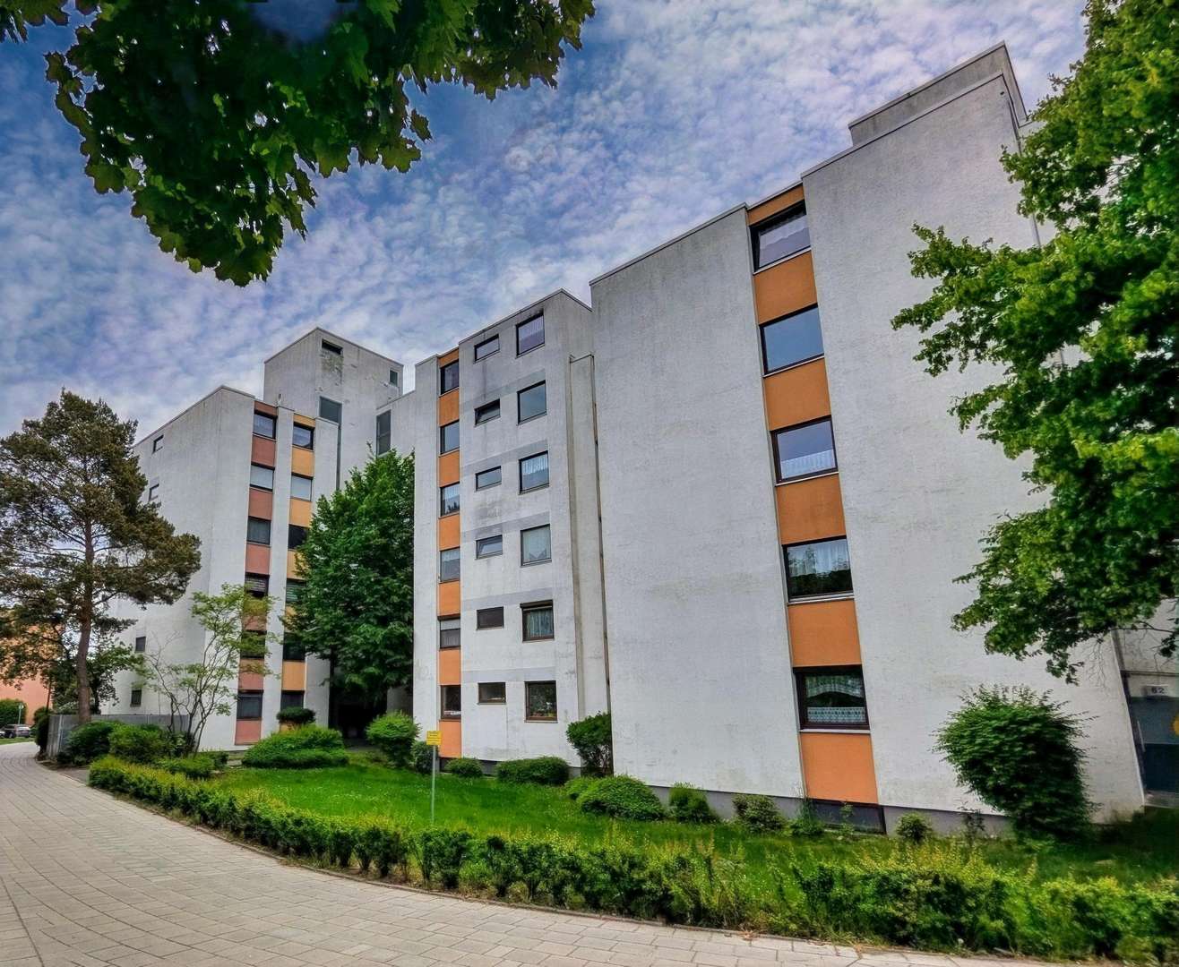 Frontansicht Frontansicht - Etagenwohnung in 90431 Nürnberg mit 86m² als Kapitalanlage kaufen