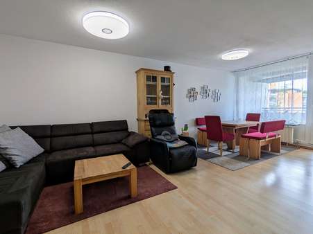 Wohn- u. Esszimmer Wohn- u. Esszimmer - Etagenwohnung in 90431 Nürnberg mit 86m² als Kapitalanlage kaufen