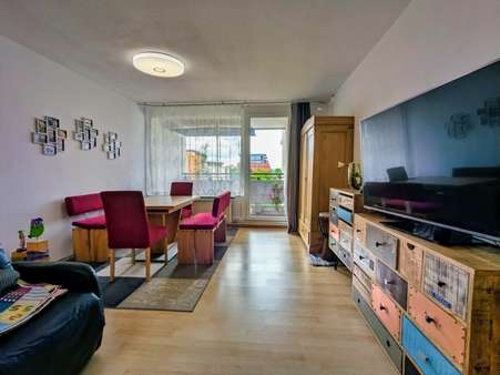 Wohnzimmer Wohnzimmer - Etagenwohnung in 90431 Nürnberg mit 86m² als Kapitalanlage kaufen