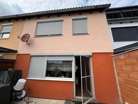 Rückansicht - Reihenmittelhaus in 90522 Oberasbach mit 102m² kaufen
