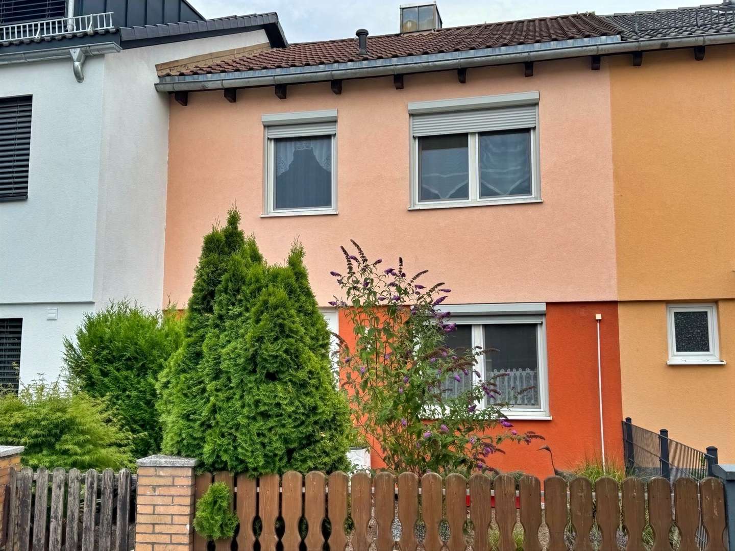Titelbild - Reihenmittelhaus in 90522 Oberasbach mit 102m² kaufen