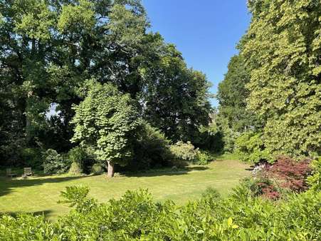 Blick Dach Wintergarten - Villa in 90768 Fürth mit 214m² kaufen