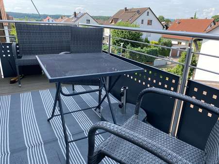 Balkon - Dachgeschosswohnung in 90556 Seukendorf mit 74m² kaufen