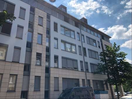 31794651-Seitenansicht 31794651-Seitenansicht - Dachgeschosswohnung in 90762 Fürth mit 32m² kaufen