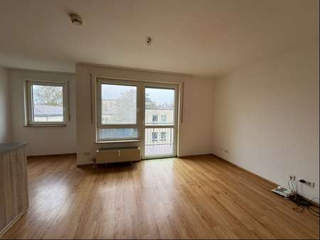 Blick in den Wohn-Schlafraum Blick in den Wohn-Schlafraum - Etagenwohnung in 90762 Fürth mit 35m² kaufen