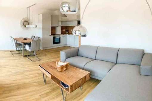 Beispiel Wohnzimmer - Dachgeschosswohnung in 90513 Zirndorf mit 147m² kaufen