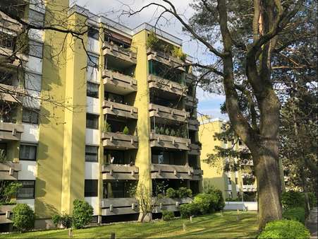 Hausansicht - Etagenwohnung in 90766 Fürth mit 76m² kaufen
