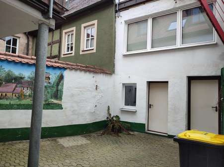 Ruhiger Innenhof - Stadthaus in 90579 Langenzenn mit 132m² kaufen