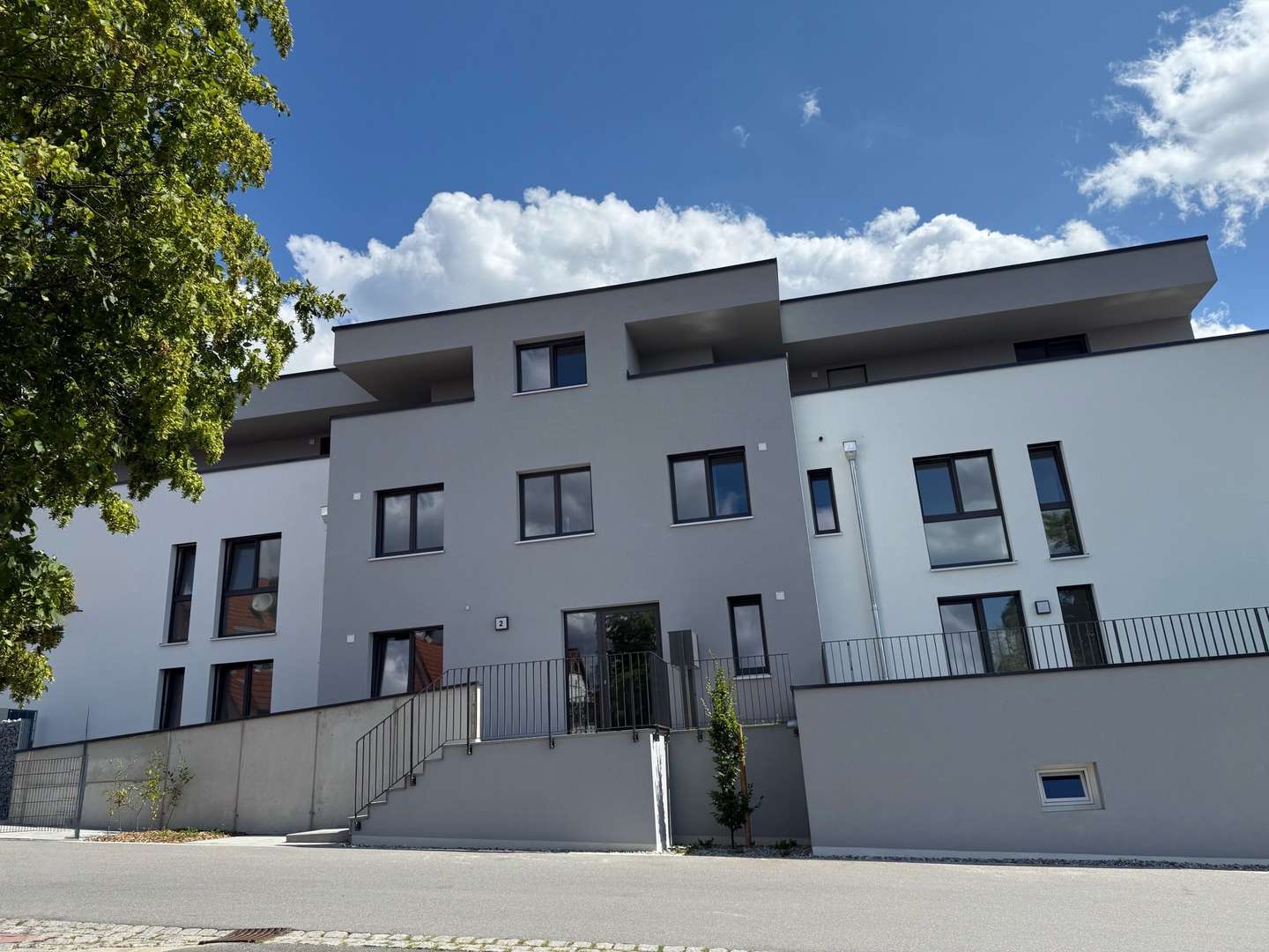Ansicht Haus B Eingangsseite Ansicht Haus B Eingangsseite - Penthouse-Wohnung in 90574 Roßtal mit 124m² kaufen