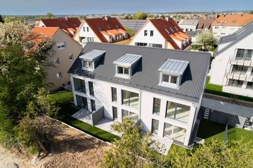 1. Häuserreihe Gartenansicht - Reihenmittelhaus in 90765 Fürth mit 109m² kaufen