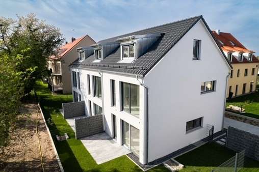 Rückseite 1. Häuserreihe - Reihenmittelhaus in 90765 Fürth mit 109m² kaufen