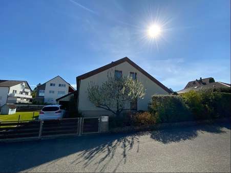 Hausansicht Hausansicht - Einfamilienhaus in 97215 Uffenheim mit 187m² kaufen