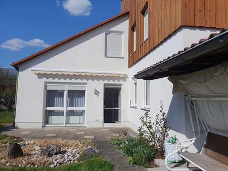 Terrasse mit elektr. Markise Terrasse mit elektr. Markise - Einfamilienhaus in 91438 Bad Windsheim mit 82m² kaufen
