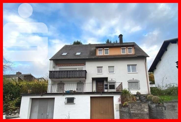 Straßenansicht Straßenansicht - Zweifamilienhaus in 91413 Neustadt mit 205m² kaufen