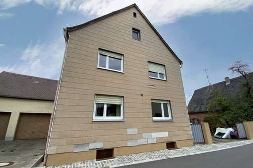 Ansicht - Zweifamilienhaus in 91613 Marktbergel mit 114m² kaufen