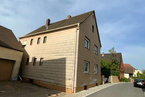 Ansicht - Zweifamilienhaus in 91613 Marktbergel mit 114m² kaufen