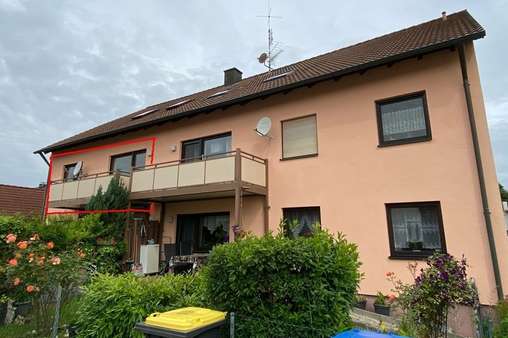 Hausansicht - Rückseite - Etagenwohnung in 91459 Markt Erlbach mit 79m² kaufen