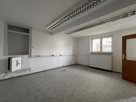 Büroraum Büroraum - Haus in 91056 Erlangen mit 199m² kaufen