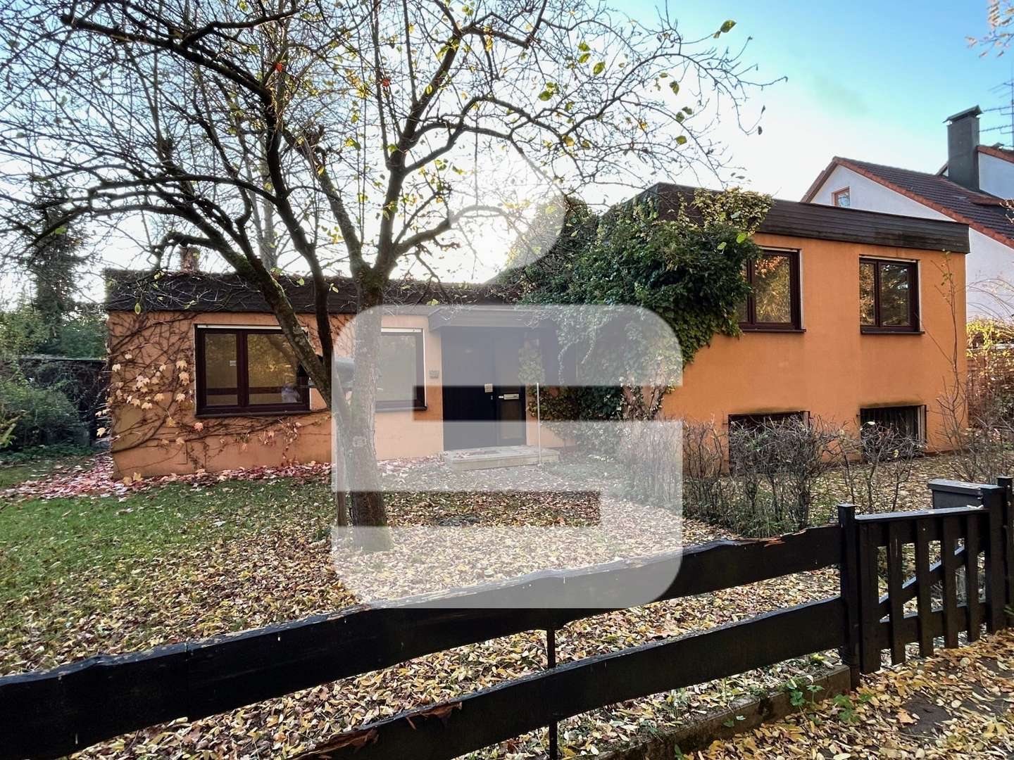 Titelbild - Einfamilienhaus in 91058 Erlangen mit 176m² kaufen