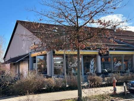 Bäcker mit Tagescafe - Ladenlokal in 90562 Heroldsberg mit 632m² kaufen