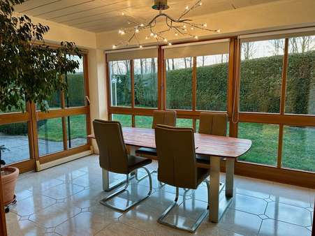 Wintergarten - Erdgeschosswohnung in 91325 Adelsdorf mit 145m² kaufen