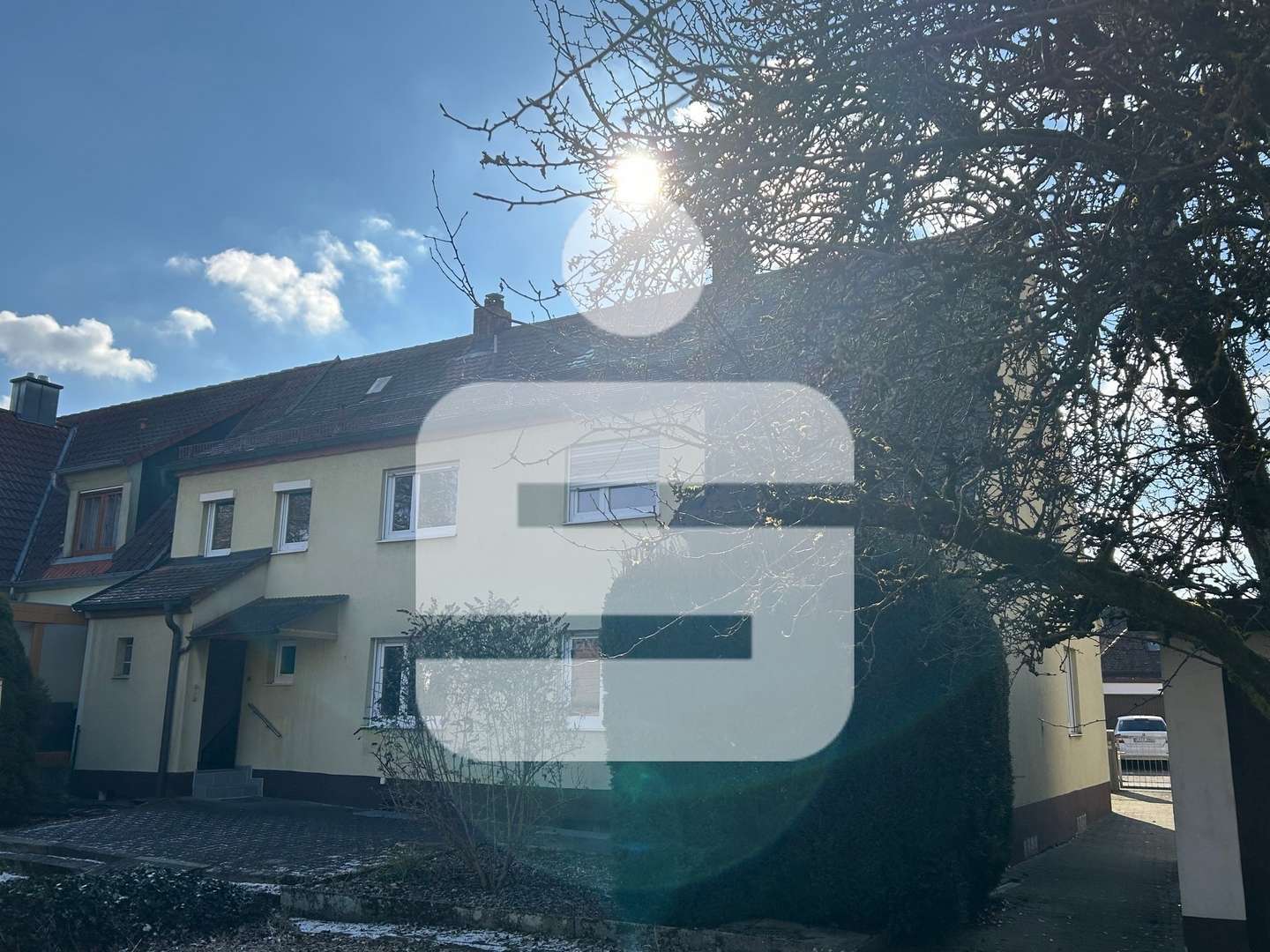 Titelbild - Zweifamilienhaus in 91052 Erlangen mit 147m² kaufen
