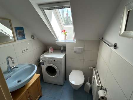 Gäste-WC - Dachgeschosswohnung in 91052 Erlangen mit 81m² kaufen
