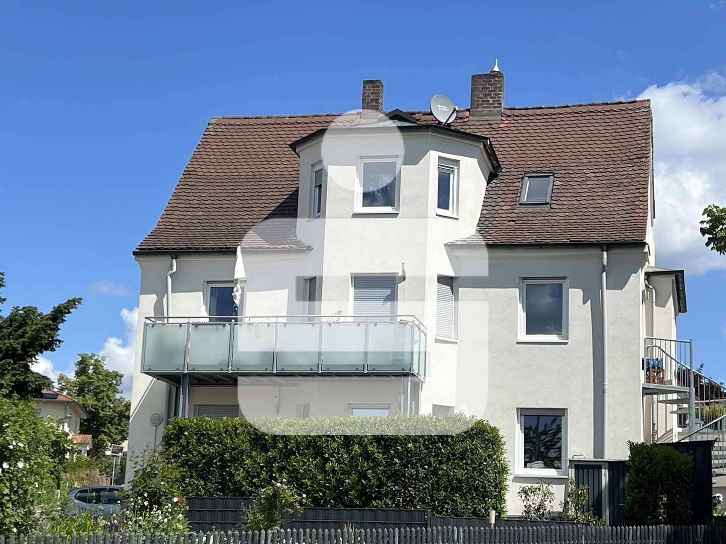 Titelbild Titelbild - Dachgeschosswohnung in 91074 Herzogenaurach mit 76m² kaufen