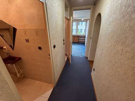 Flur - Etagenwohnung in 91052 Erlangen mit 104m² kaufen