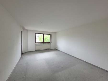 Wohnen - Essen, mit Zugang zum Balkon - Etagenwohnung in 90765 Fürth mit 69m² kaufen