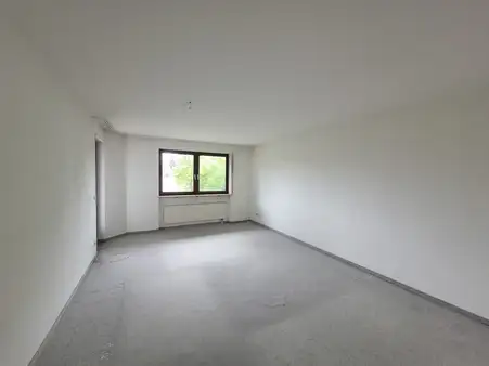 2-Zi.-ETW in Fürth-Ronhof...Hier können Sie einziehen!