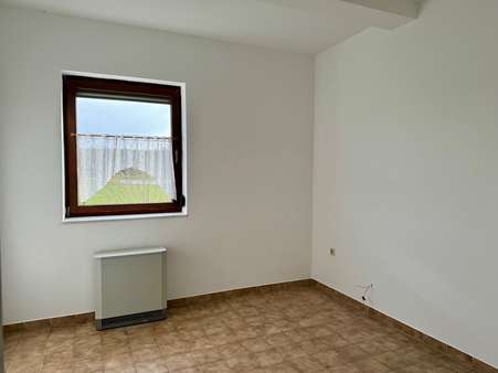 Büro EG rechte Seite - Büro in 91315 Höchstadt mit 130m² kaufen