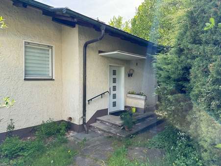 Hauseingang - Einfamilienhaus in 91096 Möhrendorf mit 128m² kaufen